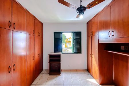 Casa para alugar com 163m², 3 quartos e 1 vaga Casa para alugar com 163m², 3 quartos e 1 vagaQuarto 2