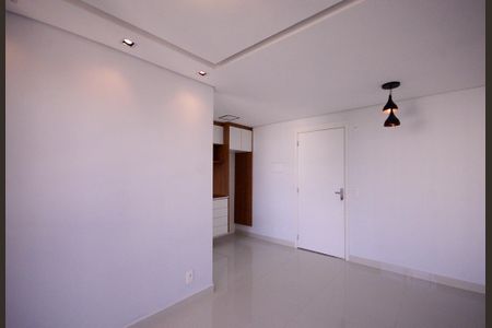Sala  de apartamento para alugar com 2 quartos, 42m² em Sacoma, São Paulo