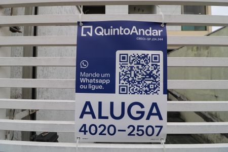 Casa para alugar com 157m², 3 quartos e 5 vagasFachada