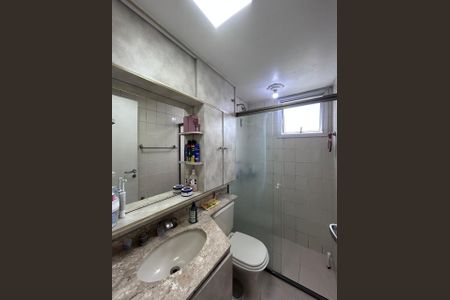 Apartamento para alugar com 67m², 2 quartos e 2 vagasBanheiro 