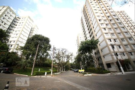 Apartamento para alugar com 67m², 2 quartos e 2 vagasFachada do bloco