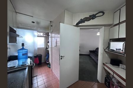 Apartamento para alugar com 67m², 2 quartos e 2 vagasCozinha