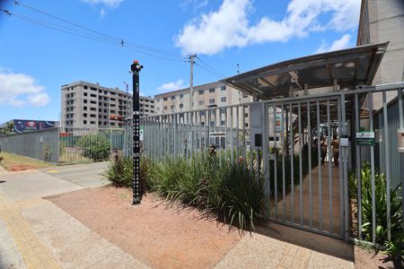 Apartamento para alugar com 48m², 2 quartos e 1 vagaFachada e portaria