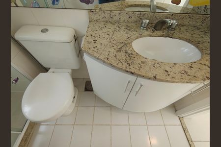 Apartamento para alugar com 77m², 2 quartos e 1 vagaBanheiro