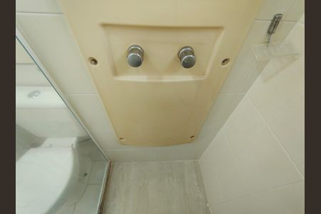 Apartamento para alugar com 77m², 2 quartos e 1 vagaBanheiro suite 