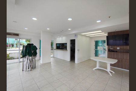 Apartamento para alugar com 77m², 2 quartos e 1 vagaÁrea comum - Salão de festas