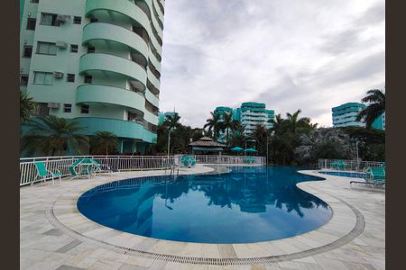 Apartamento para alugar com 77m², 2 quartos e 1 vagaÁrea comum - Piscina
