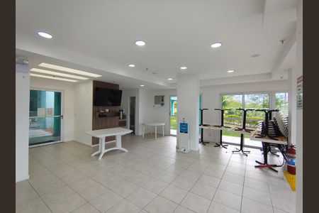 Apartamento para alugar com 77m², 2 quartos e 1 vagaÁrea comum - Salão de festas