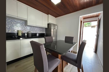 Casa para alugar com 70m², 2 quartos e 1 vagaCozinha 