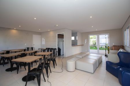 Apartamento para alugar com 49m², 2 quartos e 1 vaga Apartamento para alugar com 49m², 2 quartos e 1 vagaÁrea comum - Salão de festas