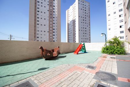 Apartamento para alugar com 49m², 2 quartos e 1 vaga Apartamento para alugar com 49m², 2 quartos e 1 vagaÁrea comum - Playground