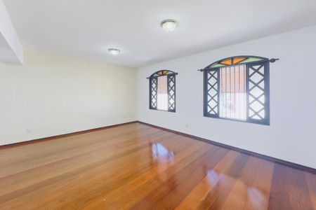 Casa para alugar com 3 quartos, 274m² em Bosque dos Eucaliptos, São José dos Campos