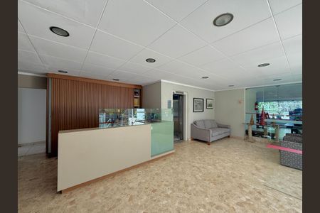 Apartamento à venda com 136m², 4 quartos e 2 vagasHall Social Bloco 