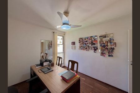 Apartamento à venda com 136m², 4 quartos e 2 vagasQuarto 2