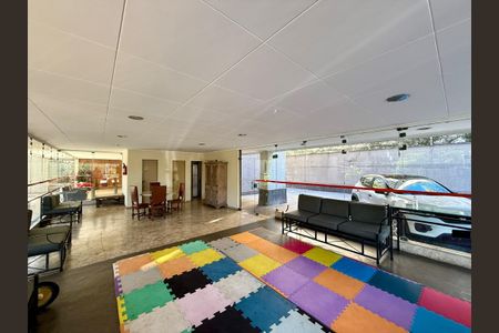 Apartamento à venda com 136m², 4 quartos e 2 vagasSalão de Festas 