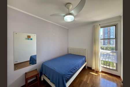 Apartamento à venda com 136m², 4 quartos e 2 vagasQuarto 3