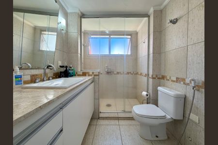 Apartamento à venda com 136m², 4 quartos e 2 vagasBanheiro Suíte 