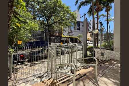 Apartamento à venda com 136m², 4 quartos e 2 vagasEntrada 