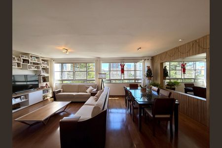 Apartamento à venda com 136m², 4 quartos e 2 vagasSala 