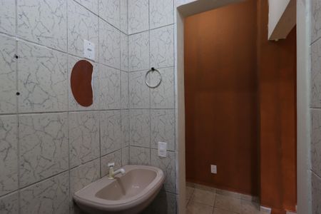 Banheiro de casa para alugar com 1 quarto, 60m² em Parque João Ramalho, Santo André