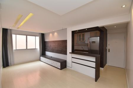 Sala de apartamento para alugar com 2 quartos, 63m² em Centro Cívico, Curitiba