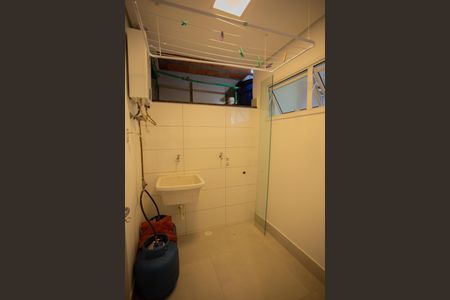 Casa para alugar com 160m², 3 quartos e 2 vagasÁREA DE SERVIÇO