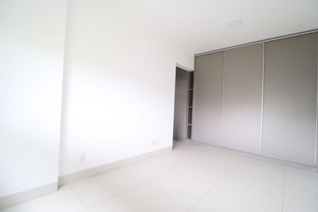 Apartamento para alugar com 146m², 3 quartos e 2 vagasQuarto 3 - Suíte