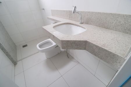 Apartamento para alugar com 146m², 3 quartos e 2 vagasBanheiro do Quarto 1