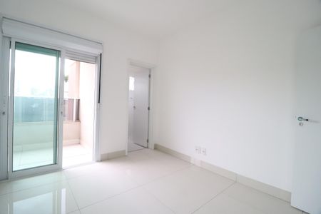 Apartamento para alugar com 146m², 3 quartos e 2 vagasQuarto 2 - Suíte