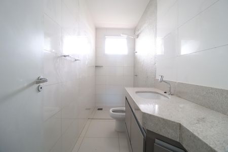 Apartamento para alugar com 146m², 3 quartos e 2 vagasBanheiro do Quarto 3