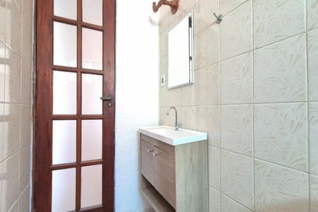 Apartamento para alugar com 58m², 2 quartos e 1 vaga Apartamento para alugar com 58m², 2 quartos e 1 vagaBanheiro