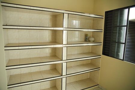 Casa à venda com 185m², 3 quartos e 2 vagasÁrea de Serviço