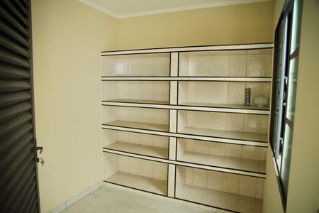 Casa à venda com 185m², 3 quartos e 2 vagasÁrea de Serviço