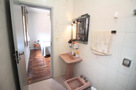 Casa à venda com 280m², 3 quartos e 4 vagasSuite Quarto 2