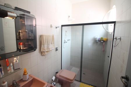 Casa à venda com 280m², 3 quartos e 4 vagasSuite Quarto 2