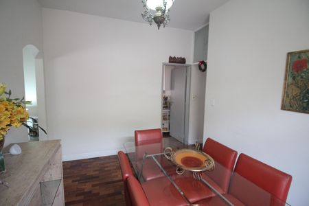 Casa à venda com 280m², 3 quartos e 4 vagasCopa