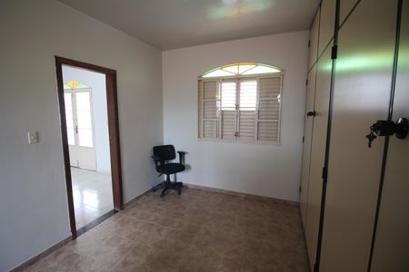 Casa à venda com 280m², 3 quartos e 4 vagasCozinha 2