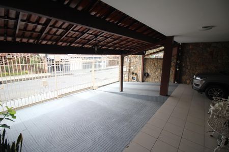 Casa à venda com 280m², 3 quartos e 4 vagasQuintal