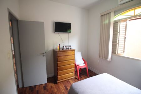 Casa à venda com 280m², 3 quartos e 4 vagasQuarto 1