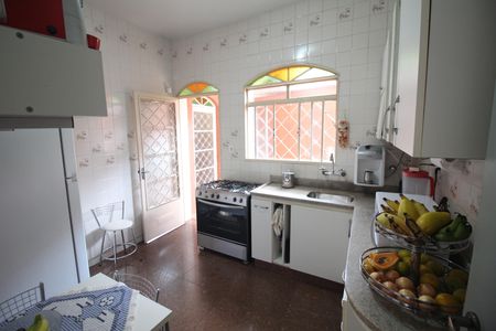 Casa à venda com 280m², 3 quartos e 4 vagasCozinha