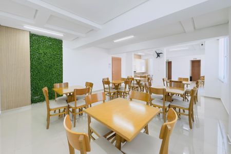 Apartamento para alugar com 48m², 2 quartos e 1 vaga Apartamento para alugar com 48m², 2 quartos e 1 vagaÁrea comum - Salão de festas