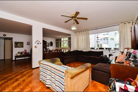 Apartamento à venda com 241m², 4 quartos e 2 vagasSala de Estar