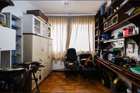 Apartamento à venda com 241m², 4 quartos e 2 vagasQuarto 1