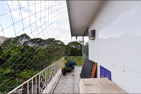 Apartamento à venda com 241m², 4 quartos e 2 vagasVaranda