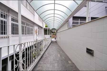 Apartamento à venda com 241m², 4 quartos e 2 vagasEntrada