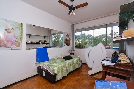 Apartamento à venda com 241m², 4 quartos e 2 vagasQuarto 3