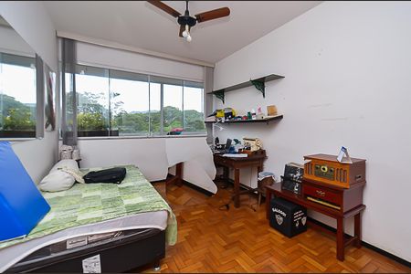 Apartamento à venda com 241m², 4 quartos e 2 vagasQuarto 3