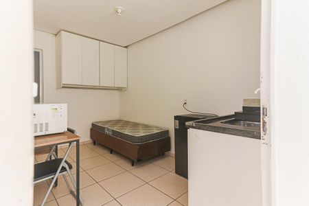 Studio de kitnet/studio para alugar com 1 quarto, 18m² em Jardim Bonfiglioli, São Paulo