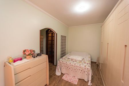 Casa à venda com 400m², 6 quartos e 4 vagasQuarto 5