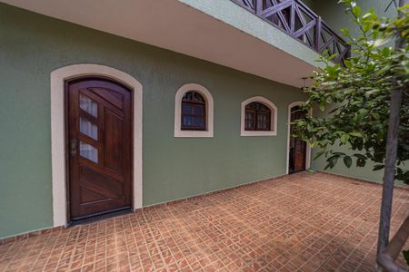 Casa à venda com 400m², 6 quartos e 4 vagasCasa 2